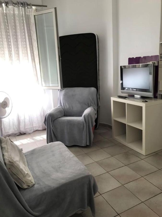 Studio Nicetoile Luaran gambar